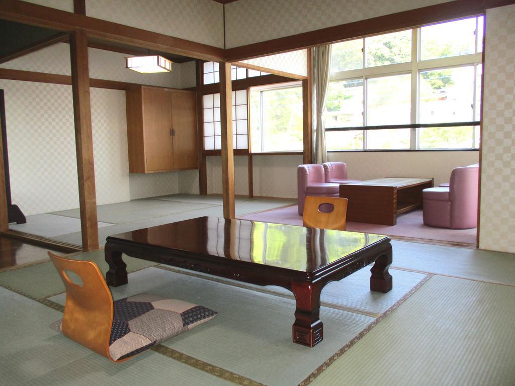 ホテルIzunagaoka Onsen Azumaya 伊豆の国市 エクステリア 写真